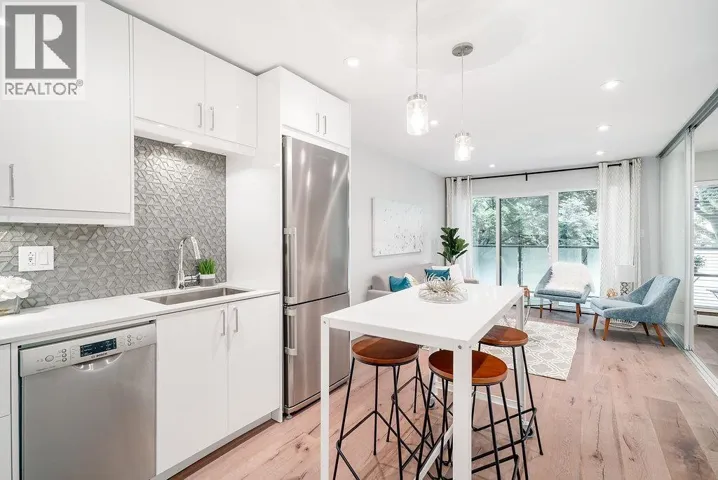 208 1425 CYPRESS STREET, Vancouver, British Columbia V6J3L1