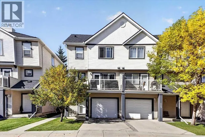 121 Everhollow Heights SW, Calgary, Alberta T2Y5B3