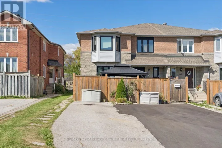 537 WALPOLE CRESCENT, Newmarket (Stonehaven-Wyndham), Ontario L3X2A5