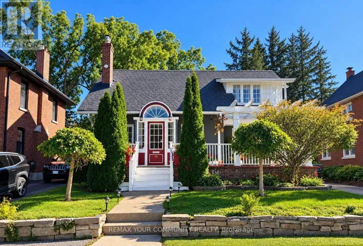 19 MARK STREET N, Aurora (Aurora Village), Ontario L4G1W2