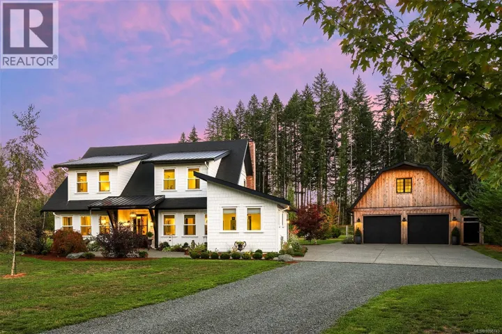 3553 Winn Rd, Courtenay, British Columbia V9J1N8