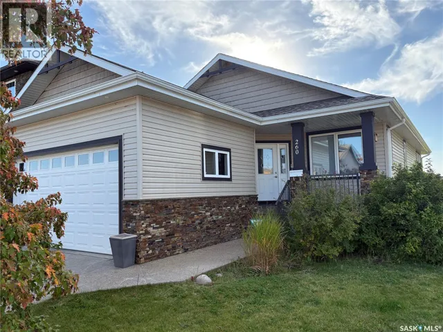 206 Thauberger ROAD N, Regina, Saskatchewan S4Y0C3