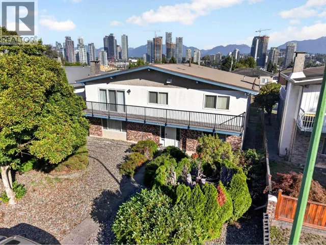 5275 SCHOU STREET, Burnaby, British Columbia V5G1M5