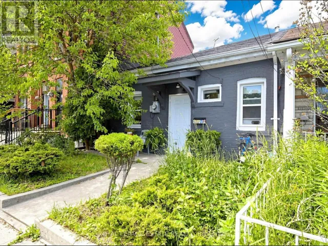 44 MITCHELL AVENUE, Toronto (Niagara), Ontario M6J1B9