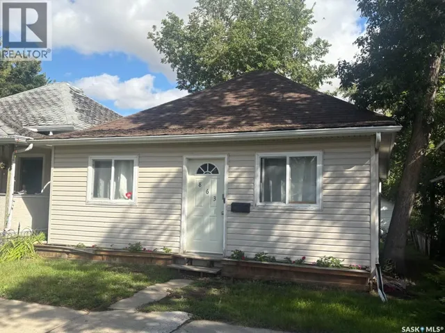 863 Elgin AVENUE, Moose Jaw, Saskatchewan S6H4G6
