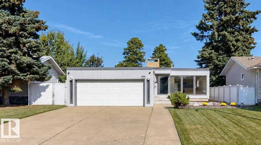 8204 14 AV NW, Edmonton, Alberta T6K1X4