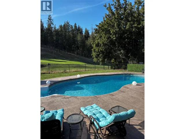 3109 Capistrano Court, Kelowna, British Columbia V1V2A3