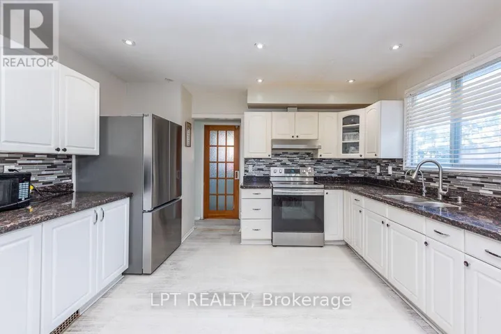 111 DEARBOURNE BOULEVARD, Brampton (Southgate), Ontario L6T1J8
