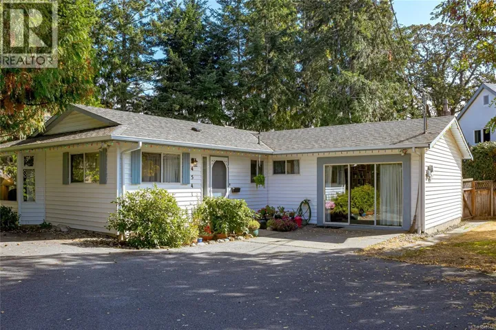 4541 Elk Lake Dr, Saanich, British Columbia V8Z6L3