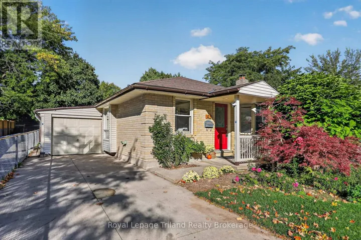 43 DUNDEE COURT, London South (South G), Ontario N6C5E4