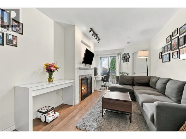 323 760 KINGSWAY, Vancouver, British Columbia V5V3C1