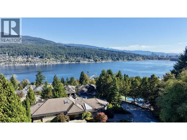 19 BURRARD CRESCENT, Port Moody, British Columbia V3H4V8