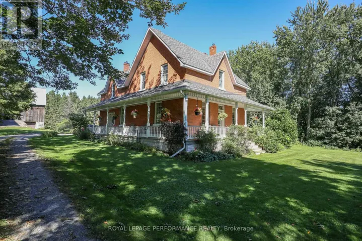 8253 RUSSELL ROAD, Ottawa, Ontario K4B1J1