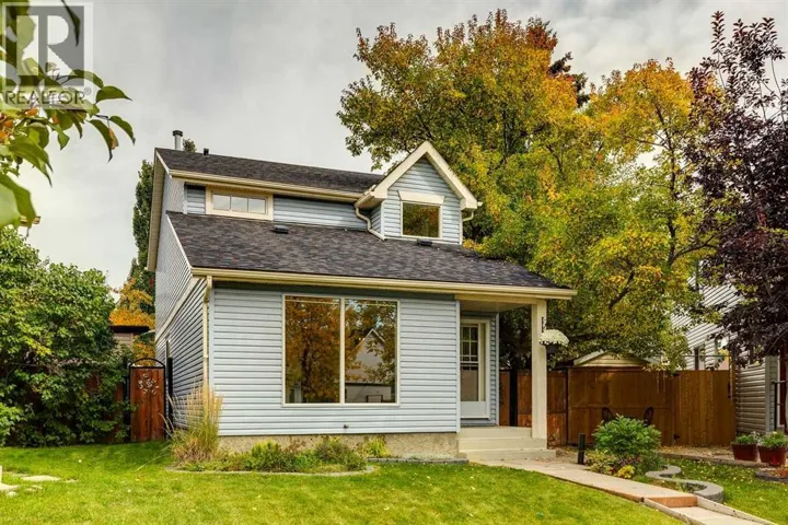 48 Woodglen Court SW, Calgary, Alberta T2W4K3