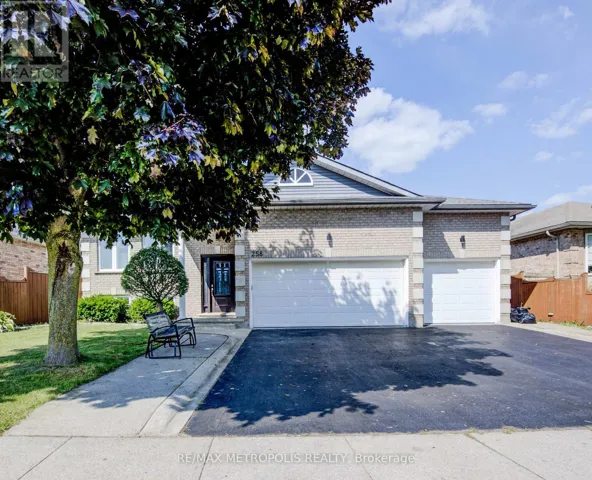 258 SAGINAW PARKWAY, Cambridge, Ontario N1T1R7