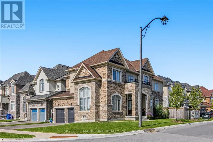 1 CRANLEY ROAD, East Gwillimbury (Sharon), Ontario L9N0T7