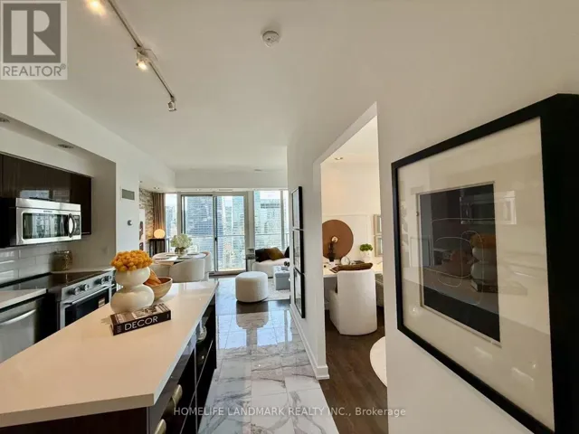 3303 - 126 SIMCOE STREET, Toronto (Waterfront Communities), Ontario M5H4E6
