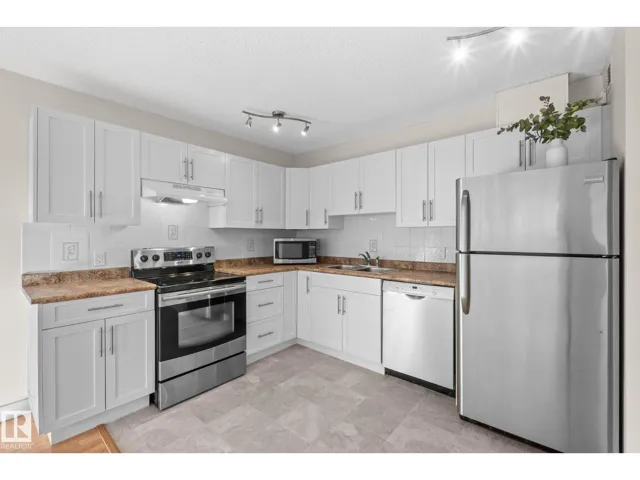 #1210 9710 105 ST NW, Edmonton, Alberta T5K1A4