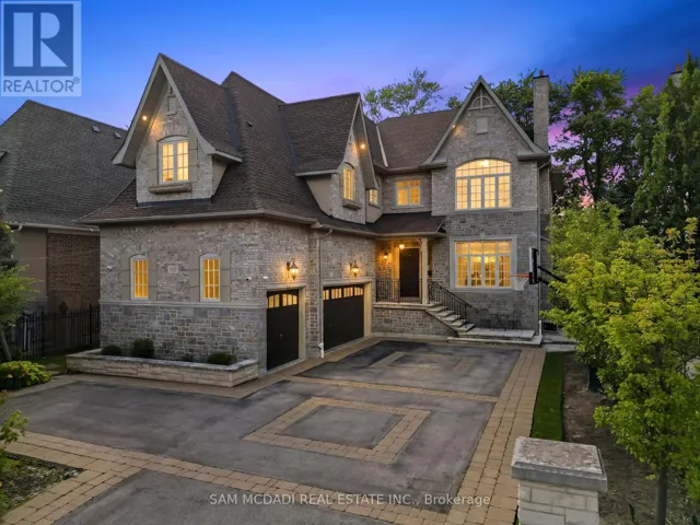 725 QUEENSWAY W, Mississauga (Erindale), Ontario L5C1A7