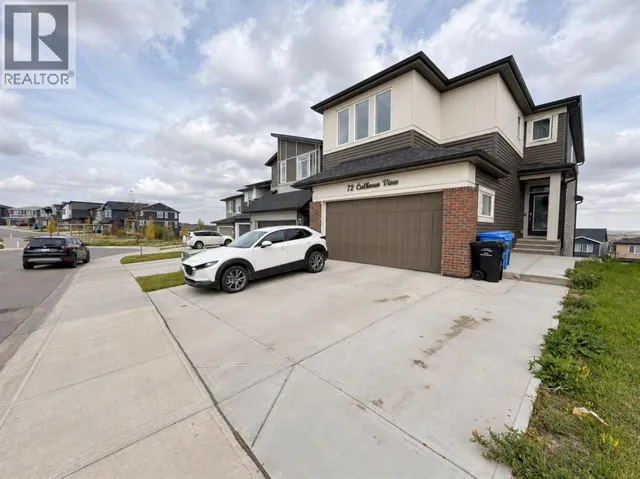 72 Calhoun View NE, Calgary, Alberta T3P1T8