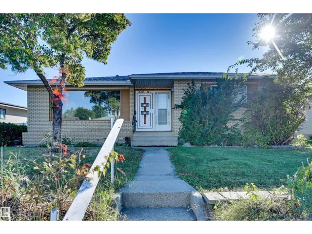 13815 88 ST NW, Edmonton, Alberta T5E3J1