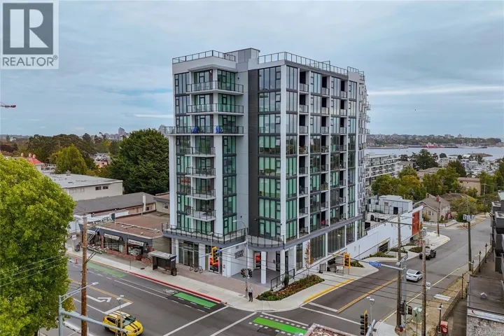 807 899 Esquimalt Rd, Esquimalt, British Columbia V9A3M5