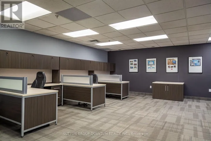 19 - 5100 SOUTH SERVICE ROAD, Burlington (Industrial Burlington), Ontario L7L6A5