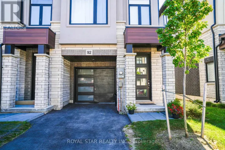 92 - 155 EQUESTRIAN WAY, Cambridge, Ontario N3E0E8