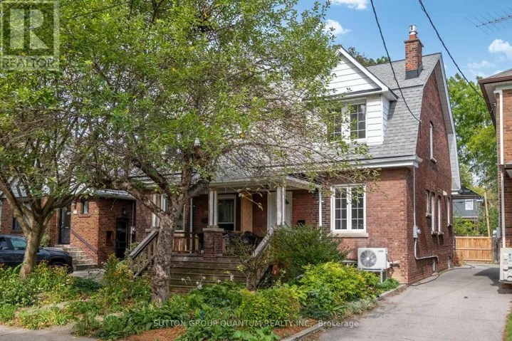 18 ALBANI STREET, Toronto (Mimico), Ontario M8V1X2