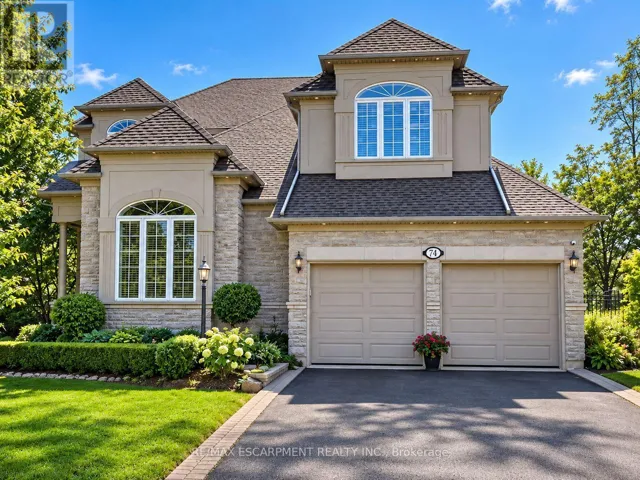 74 DAVIDSON BOULEVARD, Hamilton (Dundas), Ontario L9H6Y1
