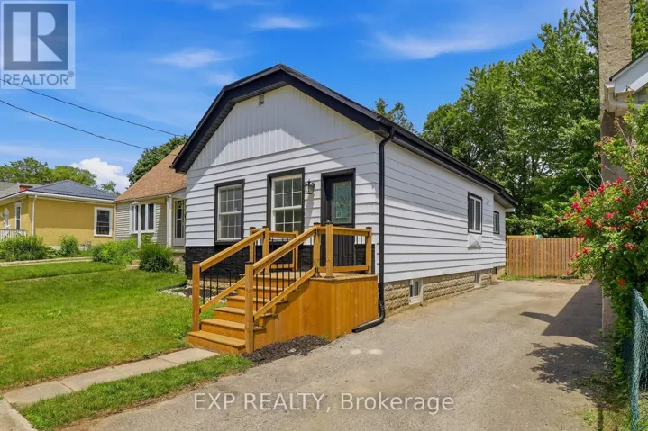 134 STERLING STREET, London East (East C), Ontario N5Y1Y8