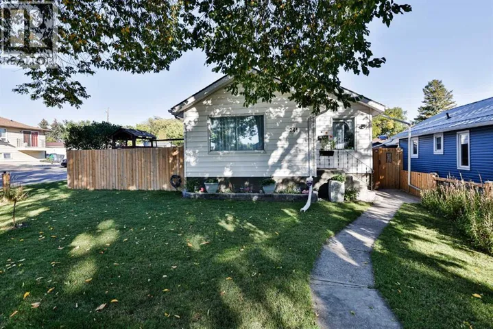 241 19 Street N, Lethbridge, Alberta T1H3J9