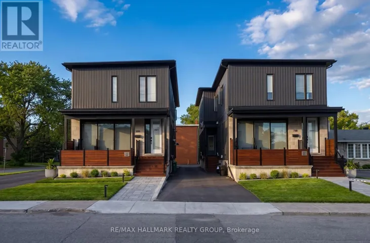 1 - 711A CARSONS ROAD, Ottawa, Ontario K1K2H2