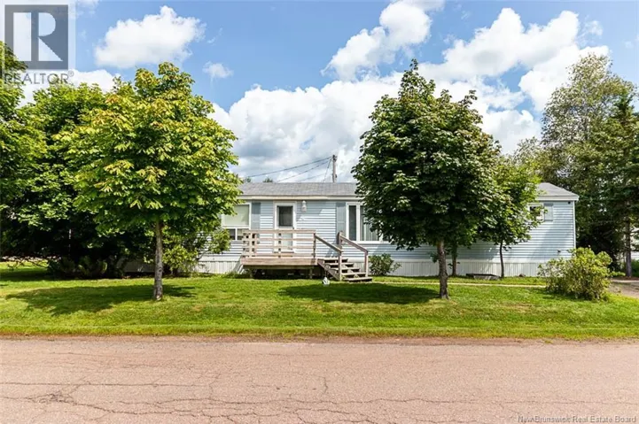 6 Lausanne Street, Moncton, New Brunswick E1H2Y4