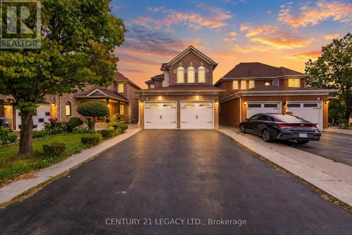 64 NARROW VALLEY CRESCENT, Brampton (Sandringham-Wellington), Ontario L6R2M4
