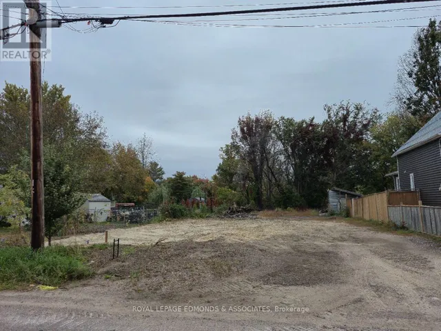 479 MOFFAT STREET, Pembroke, Ontario K8A3Y2