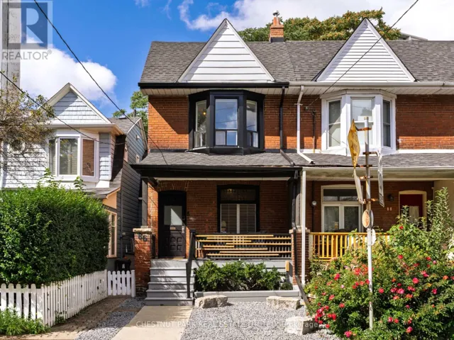 86 CAMBRIDGE AVENUE, Toronto (Playter Estates-Danforth), Ontario M4K2L4