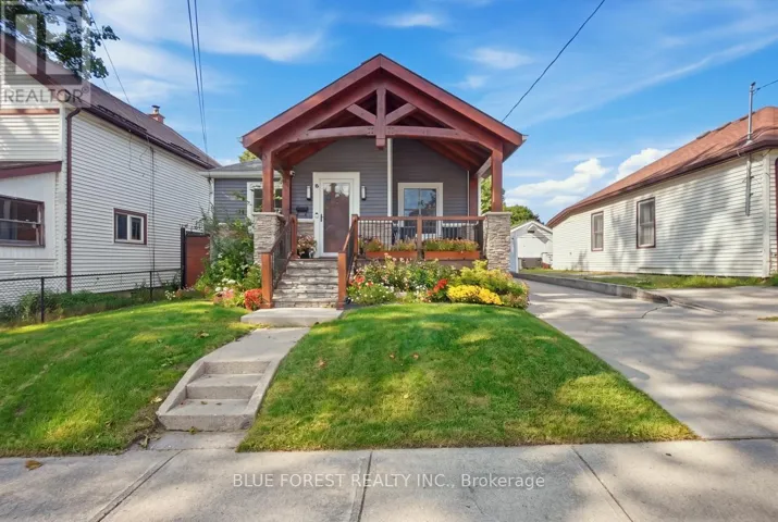 8 EDNA STREET, London South (South I), Ontario N5Z2X9