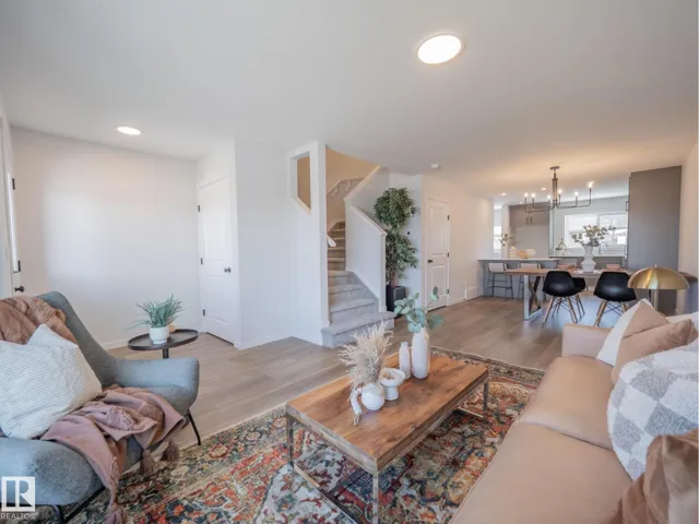 5224 Schonsee DR NW, Edmonton, Alberta T5Z0M5