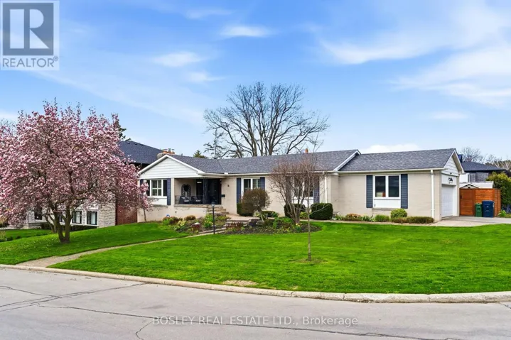 18 TETBURY CRESCENT, Toronto (Parkwoods-Donalda), Ontario M3A3G3