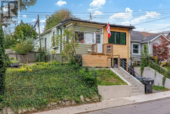 426 WOODFIELD ROAD, Toronto (Greenwood-Coxwell), Ontario M4L2X3