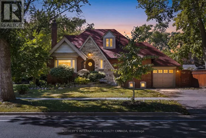 1048 ROYAL YORK ROAD, Toronto (Kingsway South), Ontario M8X2G7