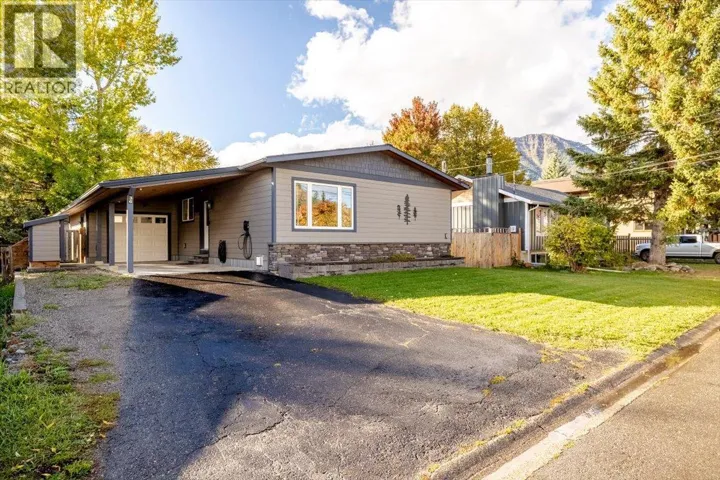 36 Mt Trinity Avenue, Fernie, British Columbia V0B1M3
