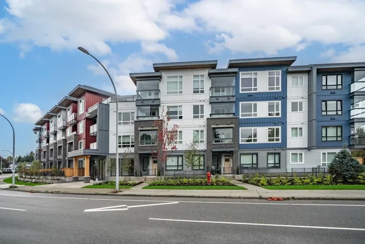 406 13788 76 AVENUE, Surrey, British Columbia V3W3V9