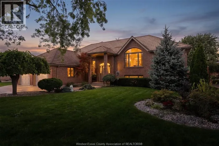 12354 FUNARO CRESCENT, Tecumseh, Ontario N9K1C4