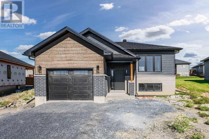 201 RUBY DRIVE, Cornwall, Ontario K6H0J8