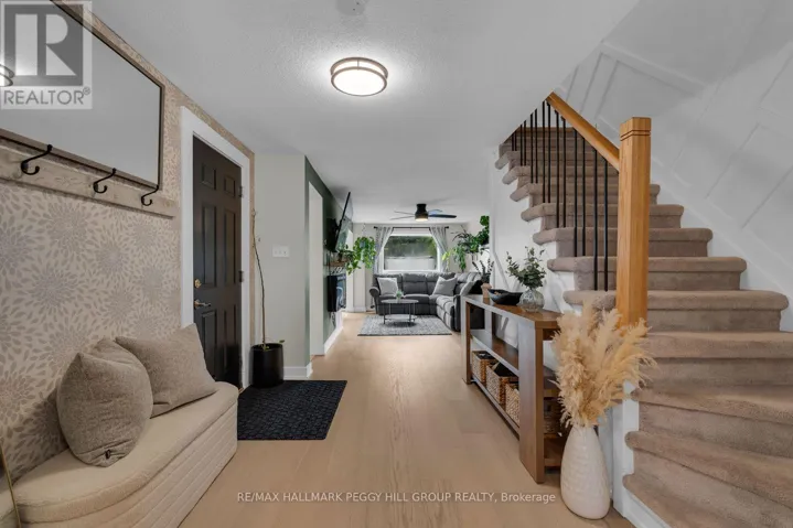 195 DUNSMORE LANE, Barrie (Georgian Drive), Ontario L4M6Z8