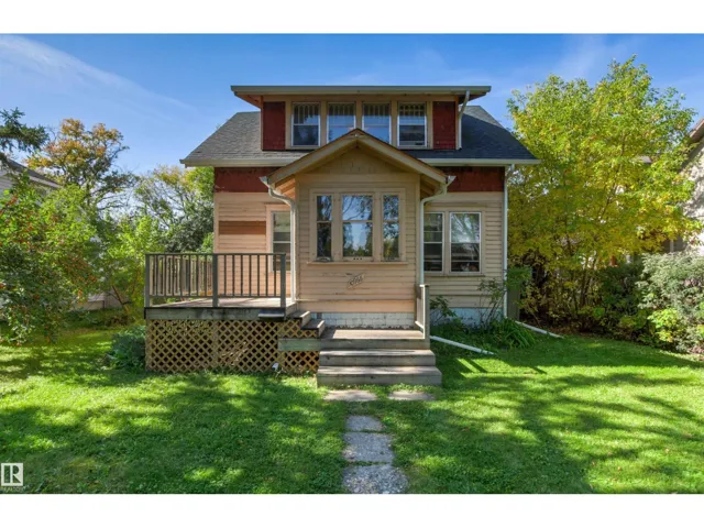 10966 128 ST NW, Edmonton, Alberta T5M0W4