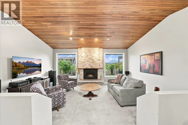 12461 MEADOW BROOK PLACE, Maple Ridge, British Columbia V4R2H6