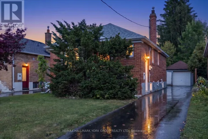45 SEVENTEENTH STREET, Toronto (New Toronto), Ontario M8V3K2